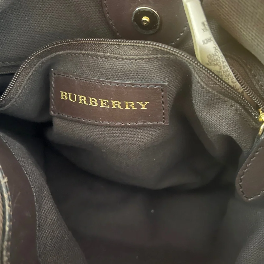 Burberry Northfield Tote - Picture 6 of 9